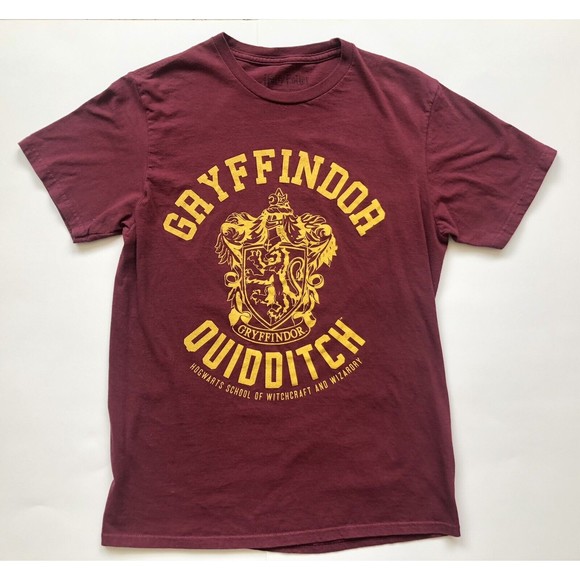 Harry Potter Gryffindor Quidditch T Shirt Size Medium - Picture 1 of 5